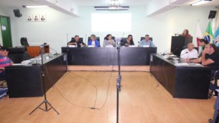 Atuação Parlamentar: Vereadora reclama de situação das ruas em Esmeraldas